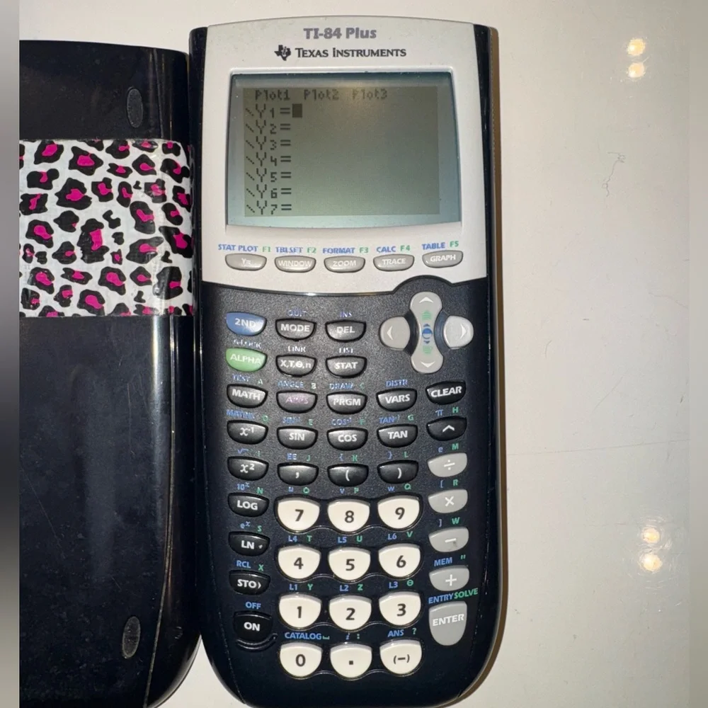 🛍️Texas Instruments TI-84 Plus Graphing Calculator - Black and Silver - Picture 3 of 13